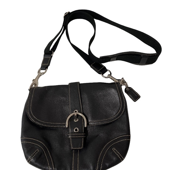 Coach Handbags - Women’s Classic Vintage Y2K Soho Leather COACH Crossbody Bag 7843